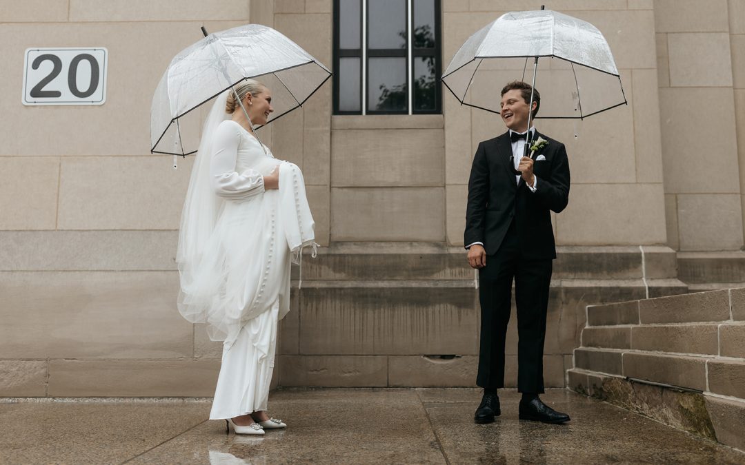 How to Find the Best Wedding Photographer!